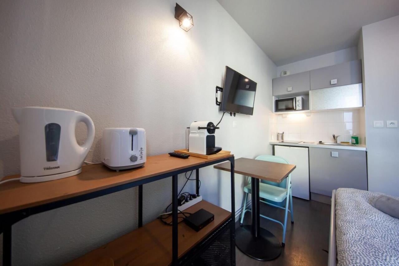 Le Petit Hector -Studio Cosy Avec Parking -Debourg Apartment Lyon Exterior photo