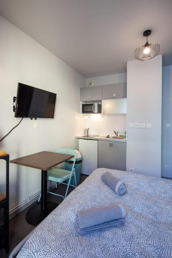 Le Petit Hector -Studio Cosy Avec Parking -Debourg Apartment Lyon Exterior photo