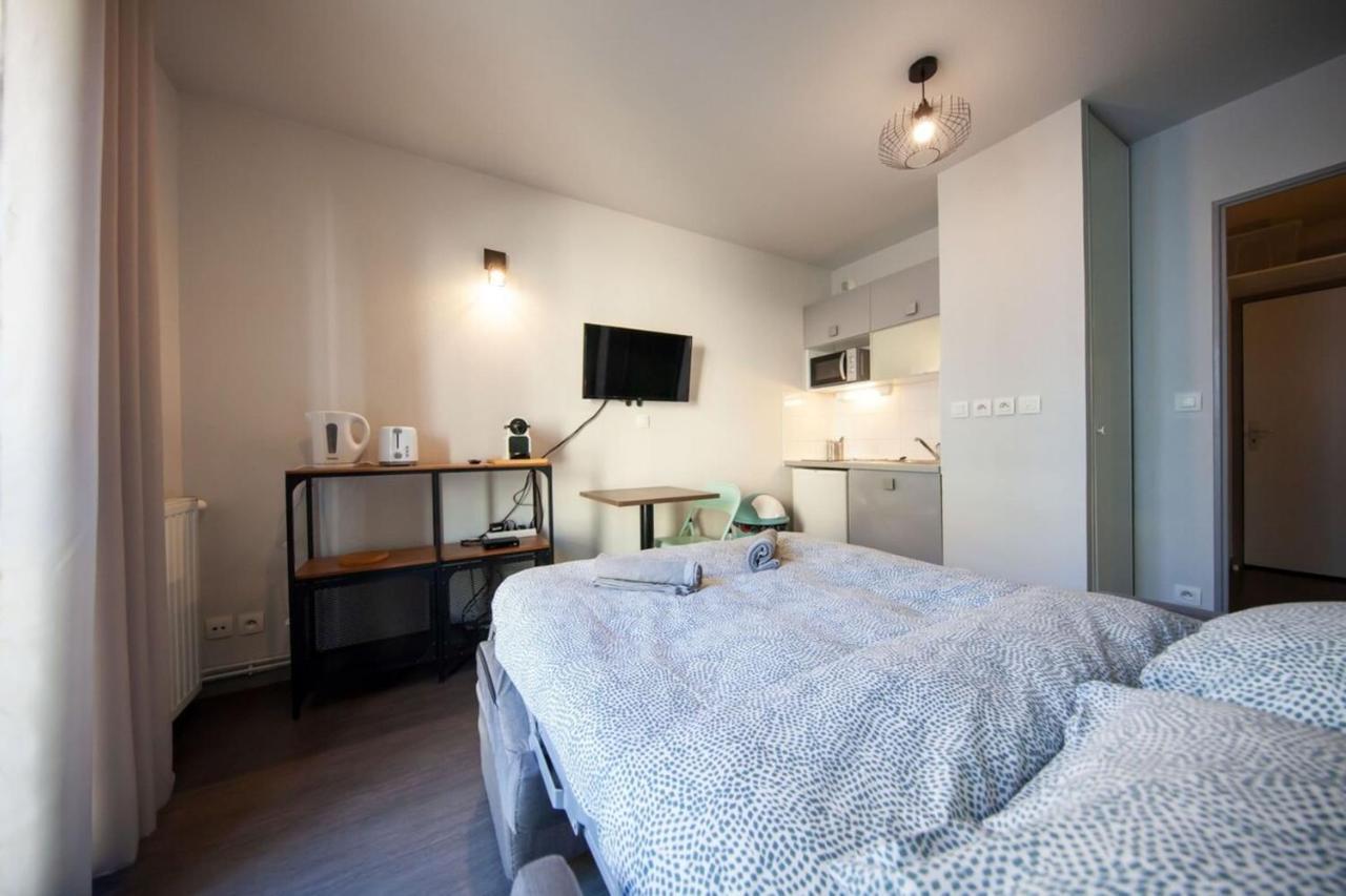 Le Petit Hector -Studio Cosy Avec Parking -Debourg Apartment Lyon Exterior photo